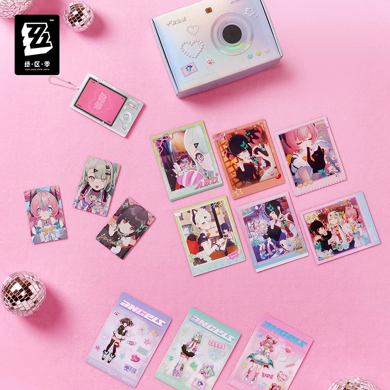 Oficjalny zestaw upominkowy z  – Anime Merchandise Box Set recenzja i cena