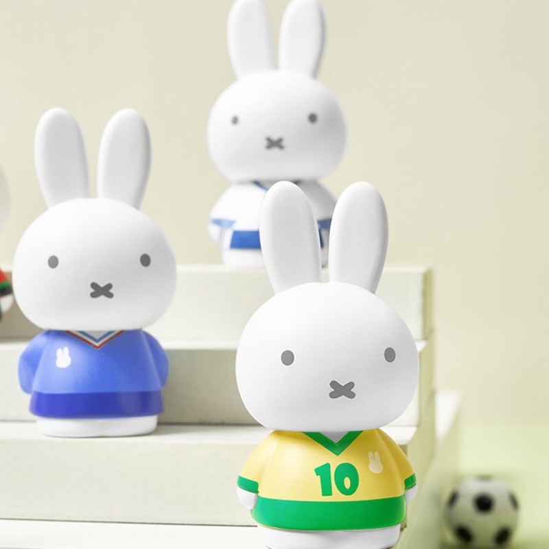 Oryginalna Kolekcja Sportowa M – Anime Merchandise Box Set recenzja i cena